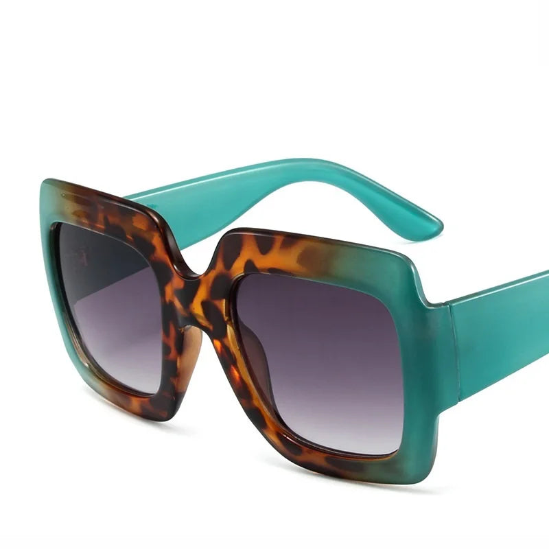 Fashion Women Oversize Sunglasses Gradient Retro Luxury Brand Designer Square Sun Glasses Female Trending Shades UV400 Eyeglas